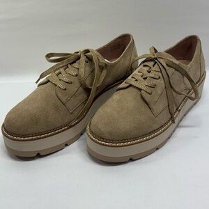Chelsea‎ and Violet IRENA  Size 10 Tan Suede W/ Gold Lace Up Platform Oxfords